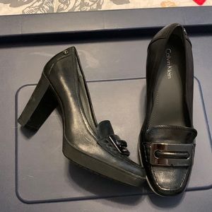 Black Calvin Klein loafer w/heel. Size 6 1/2. Like new worn once